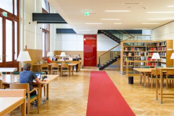 Österreichische Nationalbibliothek - Moderne Bibliothek am Heldenplatz, Wien. Lesesaal